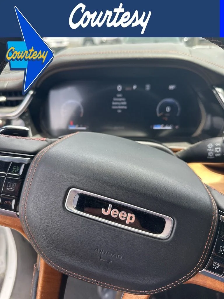 2024 Jeep Grand Cherokee L Summit Reserve 4x4's photo