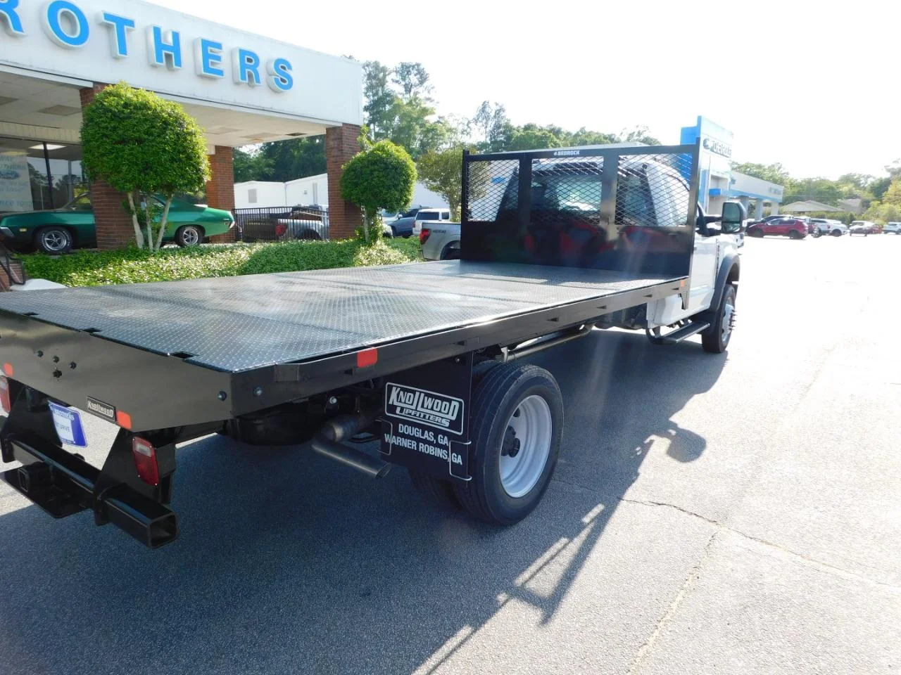 New 2025 Oxford White Ford F-450® XL image 8