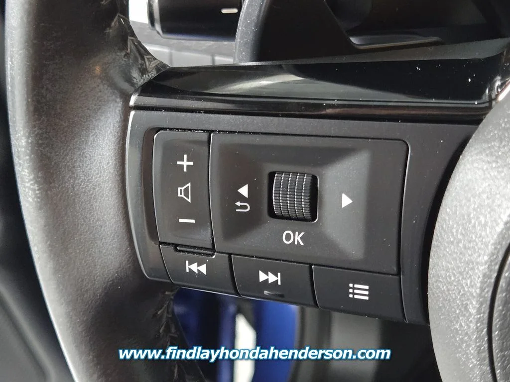 Used 2022 Caspian Blue Metallic Nissan SL image 27