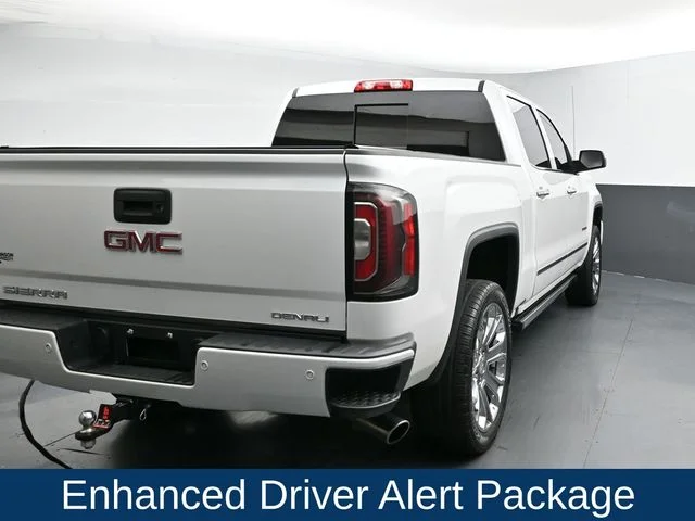 Used 2018 White GMC Denali image 10