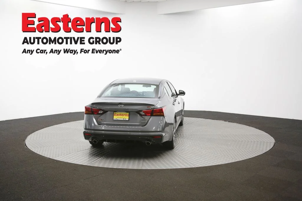 Used 2023 Gray Nissan 2.0 SR image 38