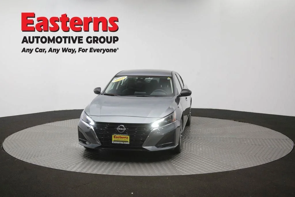 Used 2025 Gray Nissan 2.5 SV image 55