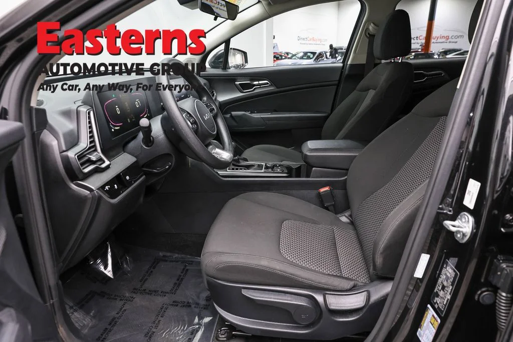 Used 2024 Black Kia LX image 13
