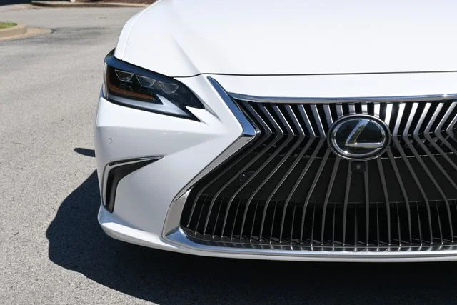 Certified Used 2021 EMINENT WHITE PEARL Lexus 350 Ultra Luxury image 14