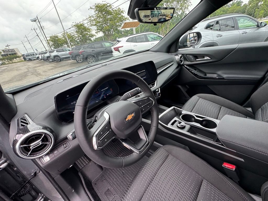 2026 Chevrolet Equinox LT - Photo 12