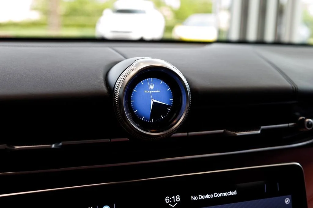 Used 2023 Bianco Maserati Modena image 33