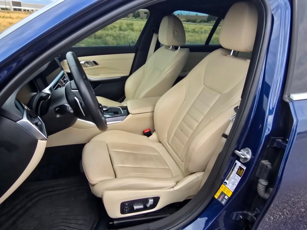Used 2021 Phytonic Blue Metallic BMW 330e xDrive image 13