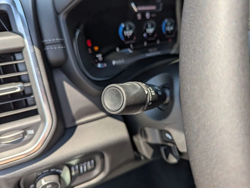 2025 RAM 3500 Laramie - Photo 20