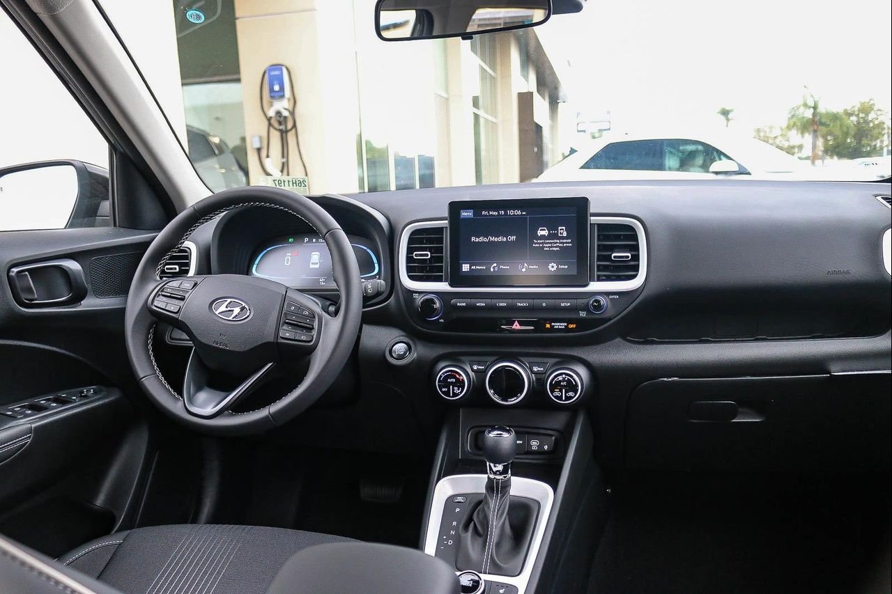 New 2026 Gray Hyundai SEL image 37