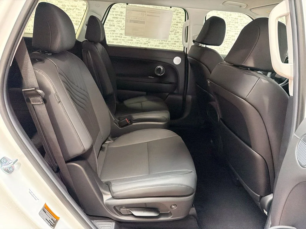 New 2027 Creamy White Pearl Hyundai SEL image 14