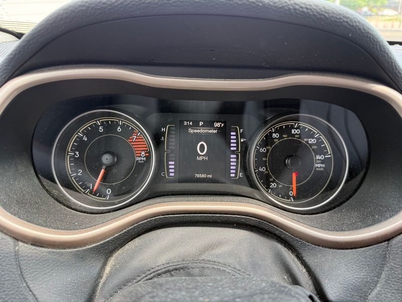 Used 2017 Black Jeep Latitude image 11