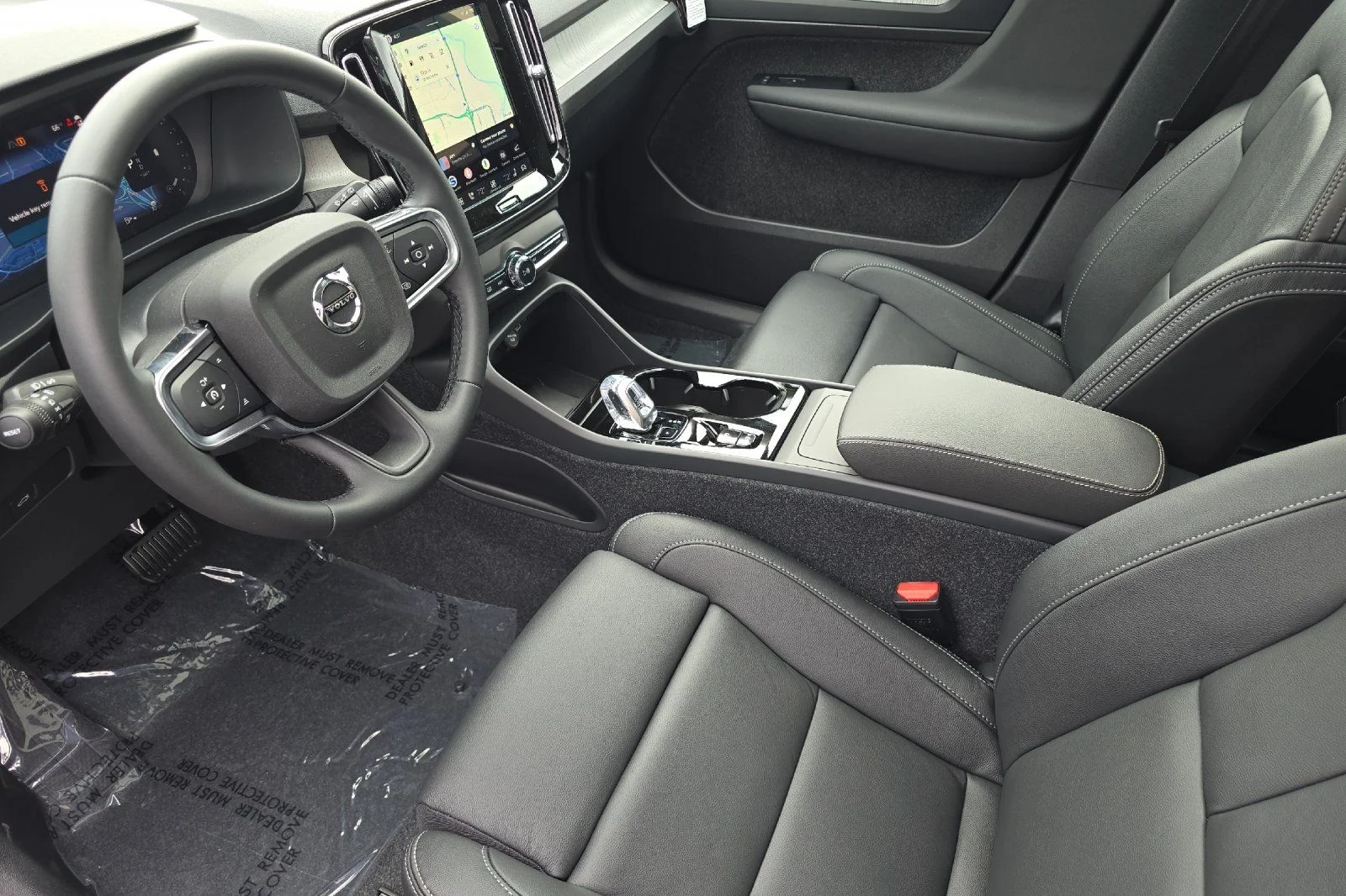 New 2026 Crystal White Volvo Plus image 9