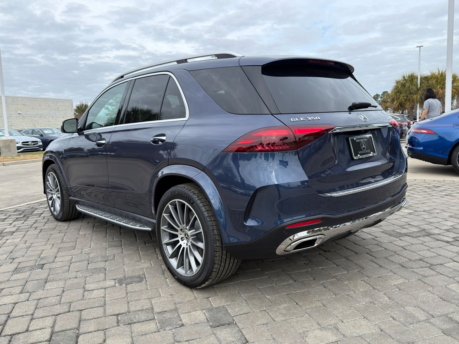 New 2026 Twilight Blue Mercedes-Benz GLE 350 image 11