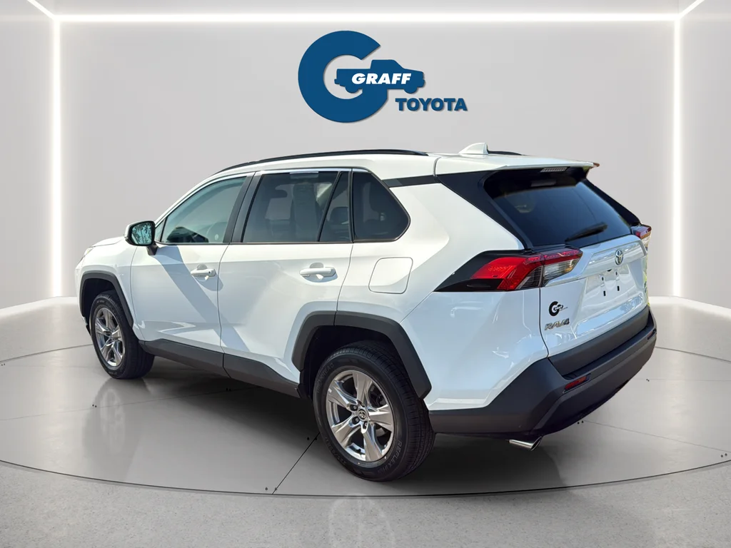 Used 2023 White Toyota XLE image 11