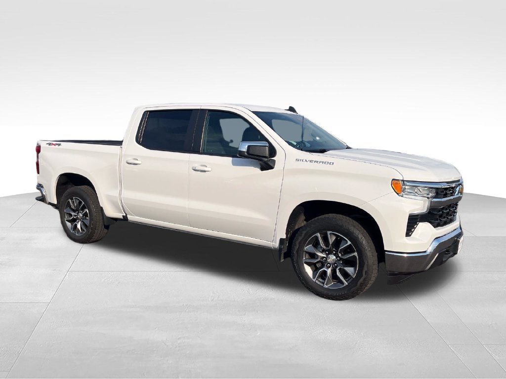 Used 2023 White Chevrolet LT image 7