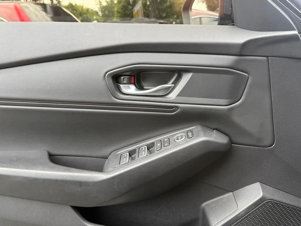 Used 2023 Black Honda EX image 17