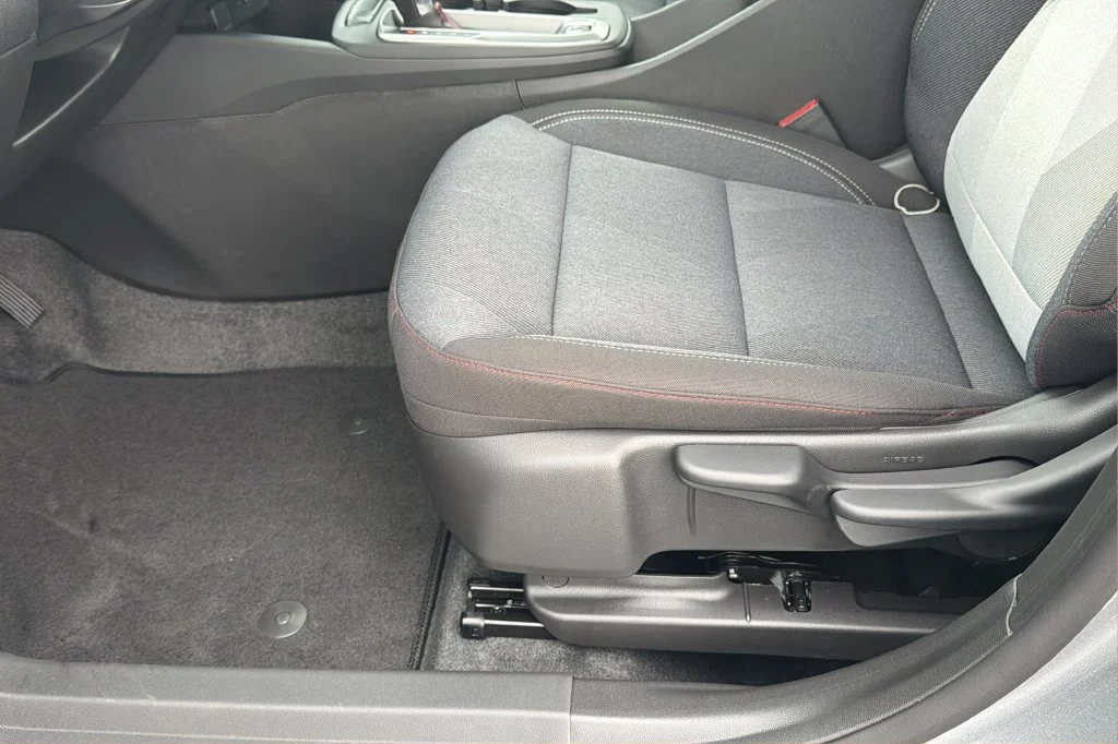 New 2026 Sterling Gray Metallic Chevrolet 1RS image 19