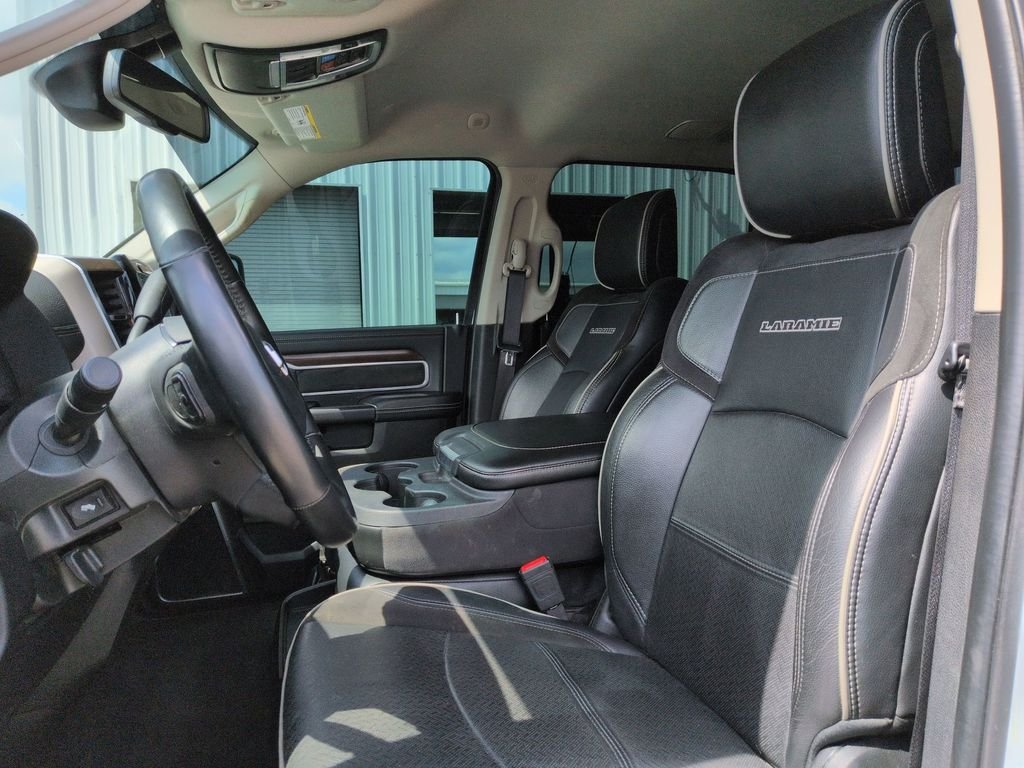 Used 2024 White Ram Laramie image 14