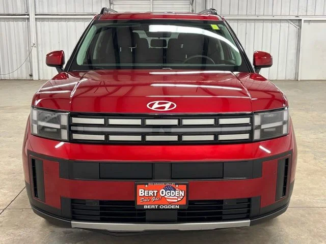 Used 2025 Red Hyundai SEL image 2
