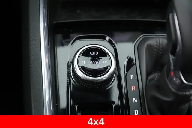 Used 2023 Gray GMC Elevation image 29