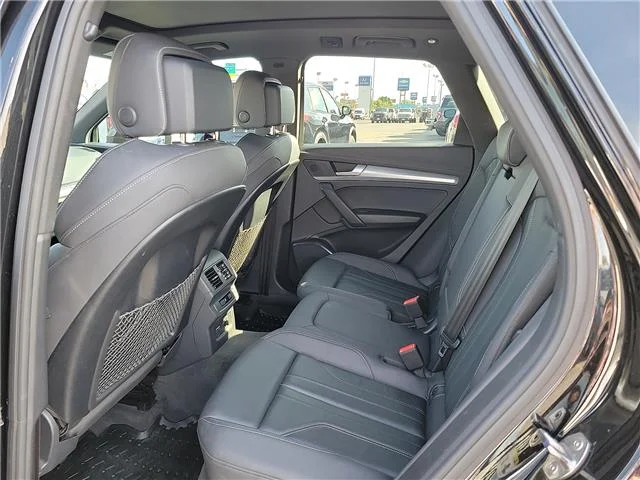 Used 2025 Mythos Black Metallic Audi 45 S line Premium (S tronic) All-Wheel Drive quatt image 8