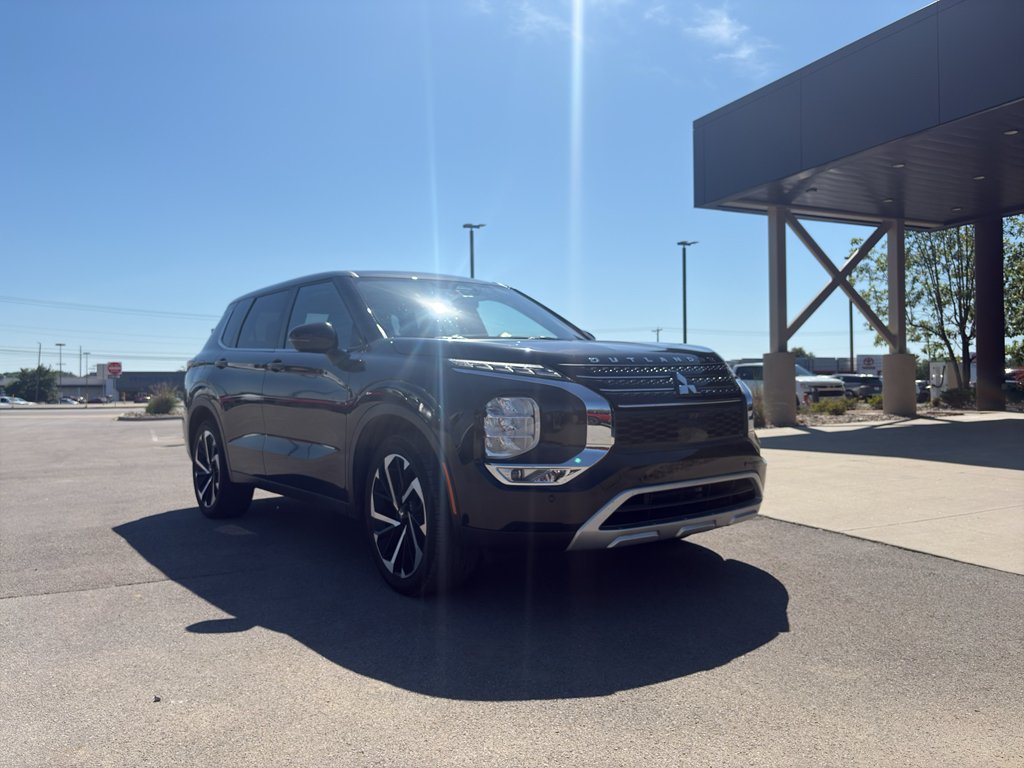 2024 Mitsubishi Outlander SE S-AWC's photo