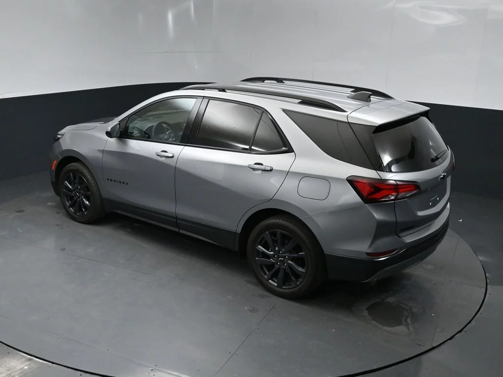 Used 2023 Gray Chevrolet RS image 15