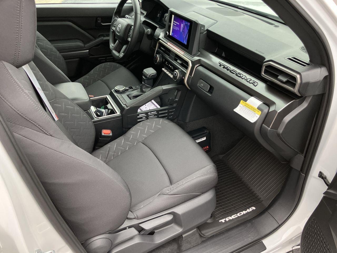 Used 2025 Ice Cap Toyota SR5 Double Cab image 12