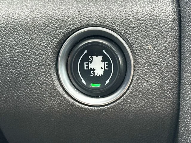 Used 2024 Black GMC Denali image 28