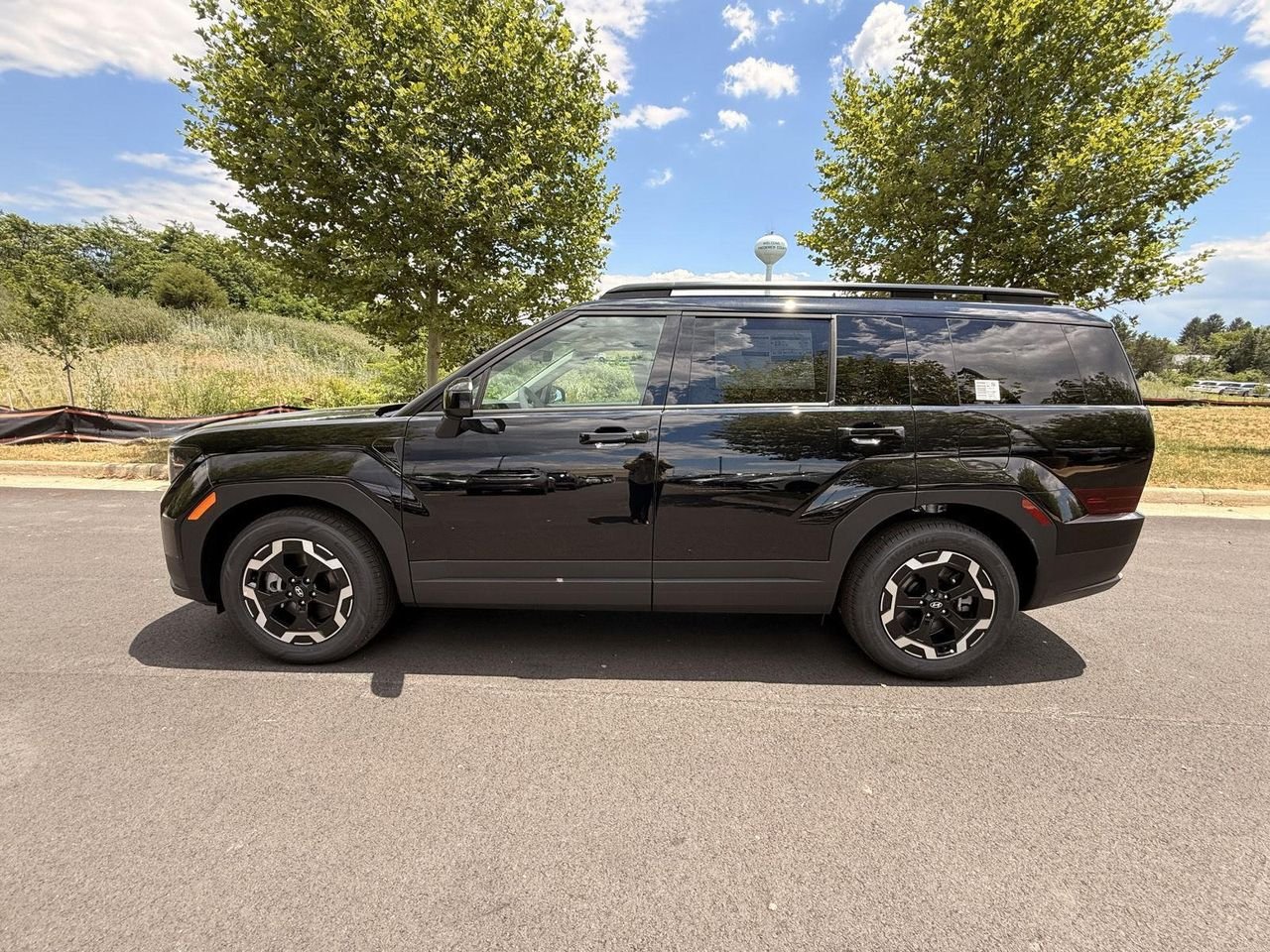 New 2026 Phantom Black Hyundai SEL AWD image 7