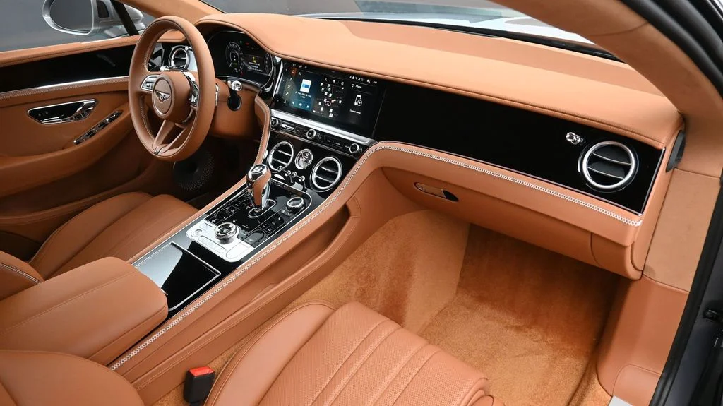 New 2026 Silver Bentley  image 11