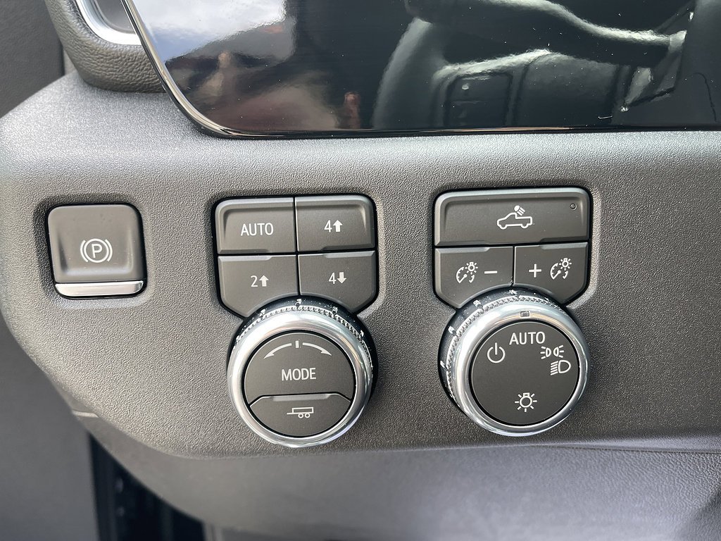 2026 GMC Sierra 1500 SLE - Photo 27