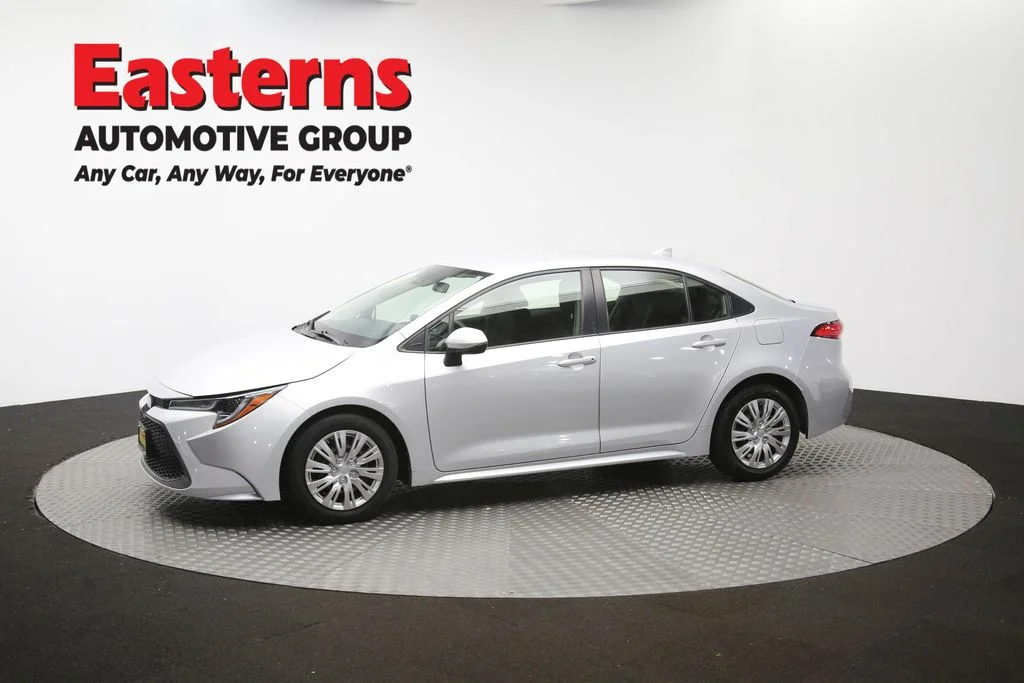 Used 2022 Silver Toyota LE image 58