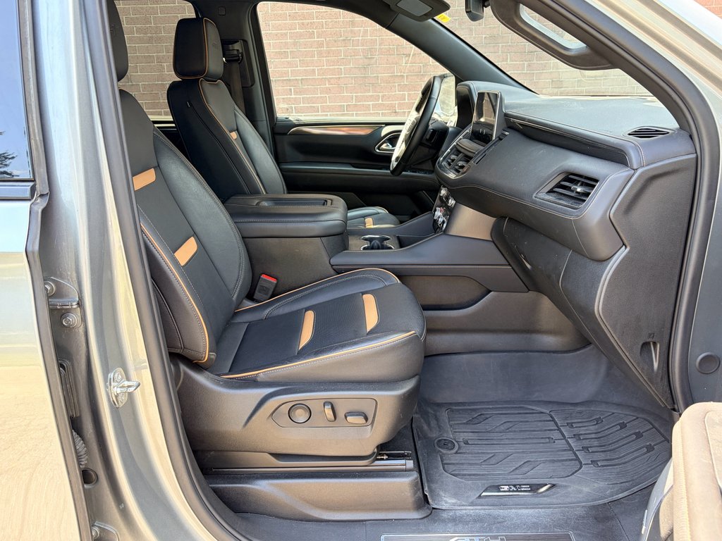 Used 2023 Titanium Rush Metallic GMC AT4 image 22