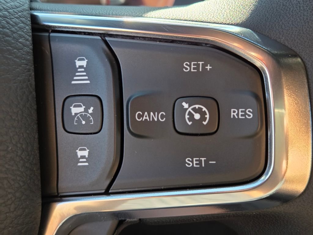2025 RAM 3500 Laramie - Photo 13