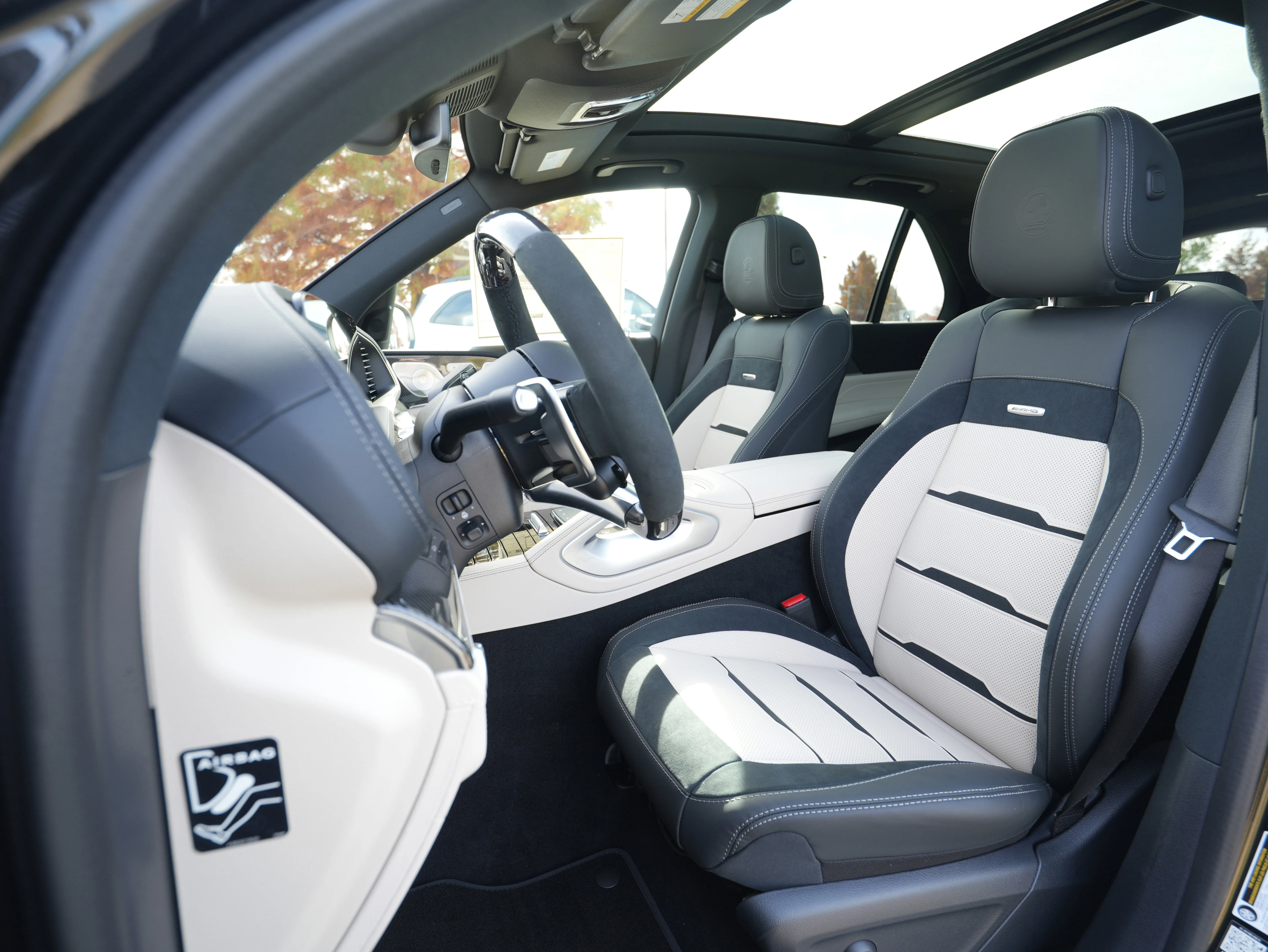 New 2026 OBSIDIAN BLACK Mercedes-Benz AMG® GLE 53 image 40
