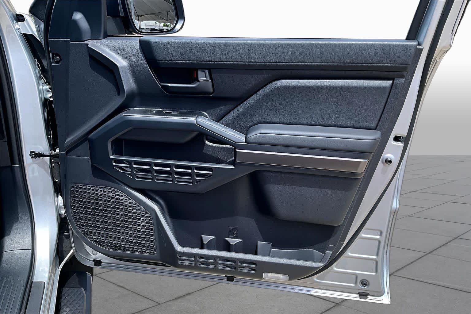 Used 2026 Cutting Edge Toyota SR5 image 26