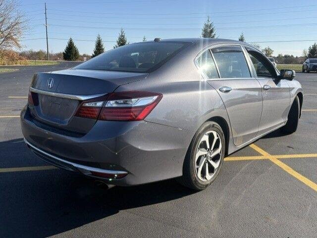 Used 2016 Modern Steel Metallic Honda EX-L image 14