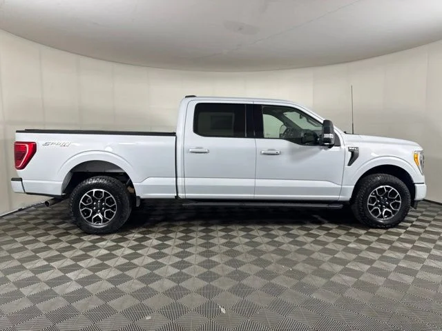 Certified Used 2022 White Metallic Ford XLT image 2
