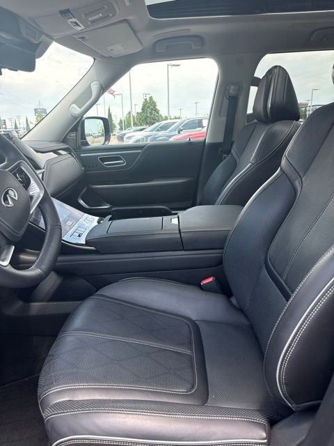 Used 2025 Black INFINITI SENSORY image 8
