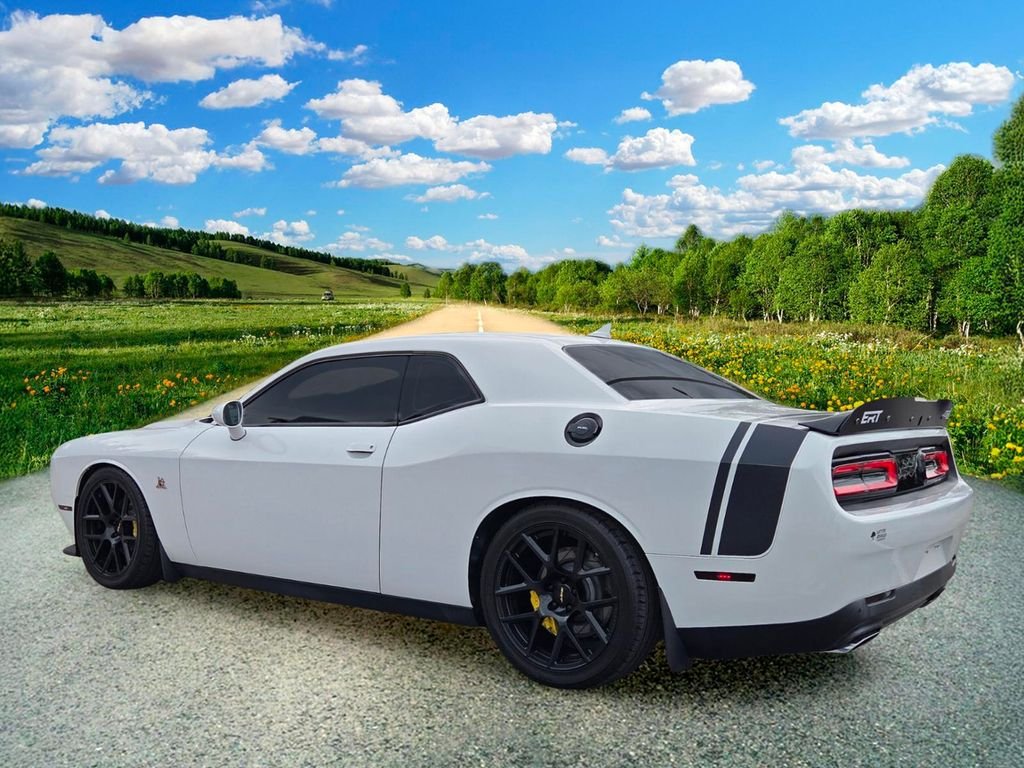 Used 2015 White Dodge R/T Scat Pack image 4