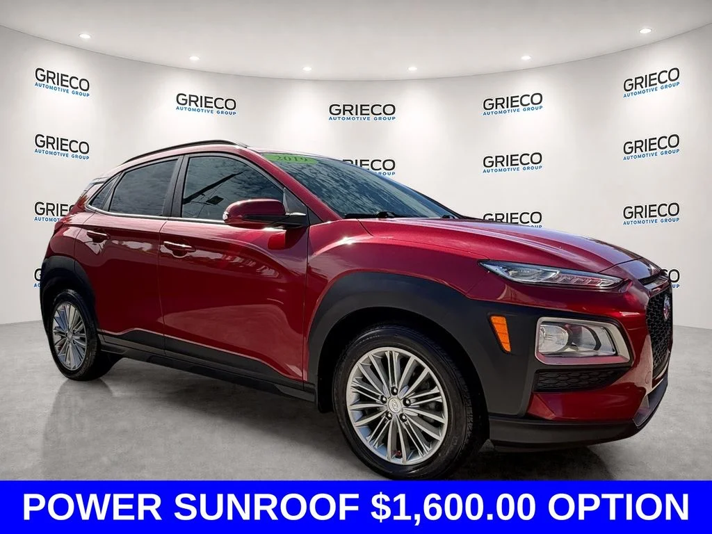 Used 2019 Red Hyundai SEL image 1