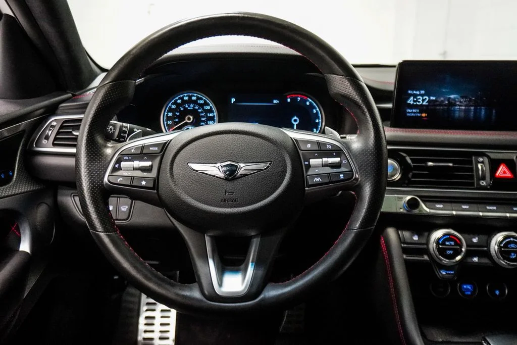 Used 2023 White Genesis 3.3T image 15