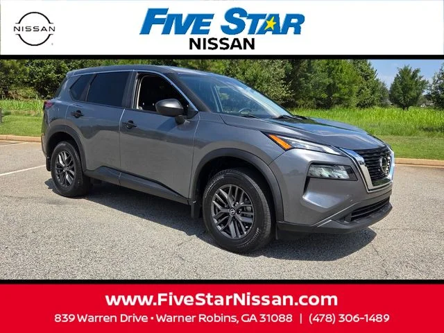 Used 2021 Gray Nissan S image 1