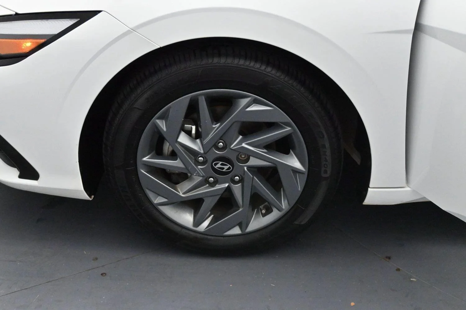 Used 2024 Serenity White Hyundai SEL image 33