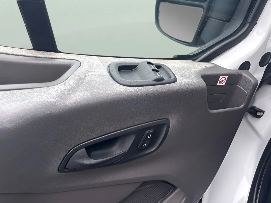 Used 2020 White Ford XLT image 12