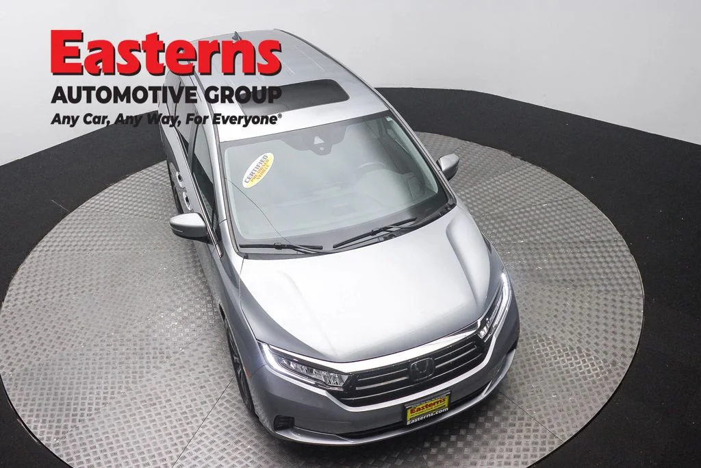 Used 2023 Silver Honda EX-L image 4