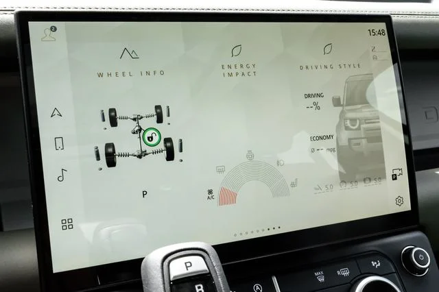 New 2026 Fuji White Land Rover S image 40