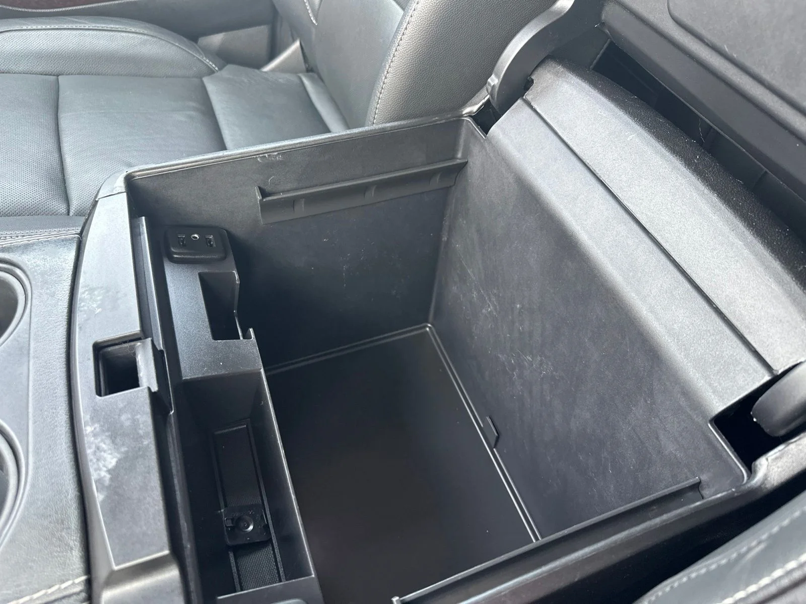 Used 2018 Red GMC SLT image 70