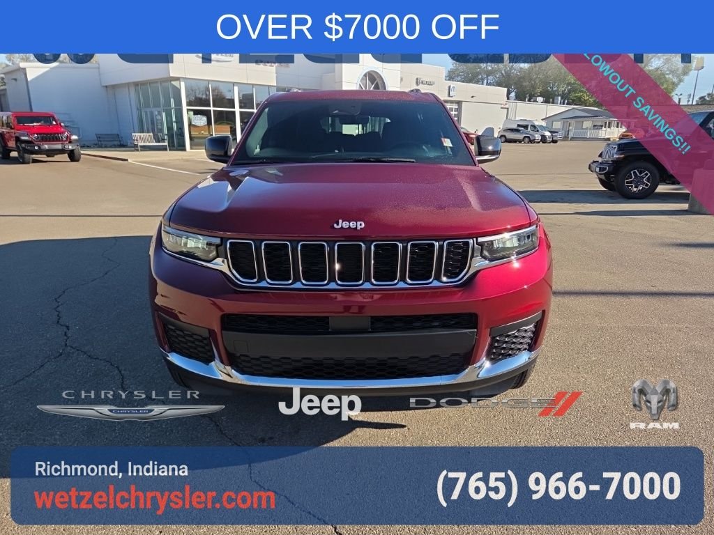 New 2025 Velvet Red Pearl-Coat Exterior Paint Jeep Laredo image 2